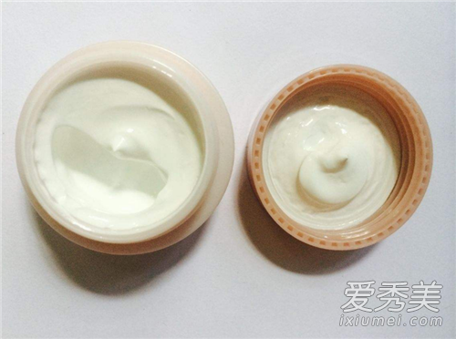 素颜霜对皮肤伤害大吗 素颜霜会堵塞毛孔吗