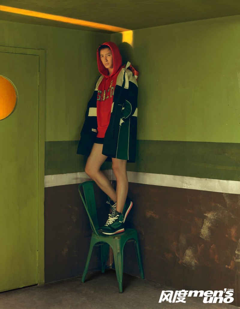 韩庚杂志封面大片演绎时光的穿行者 庚心未变