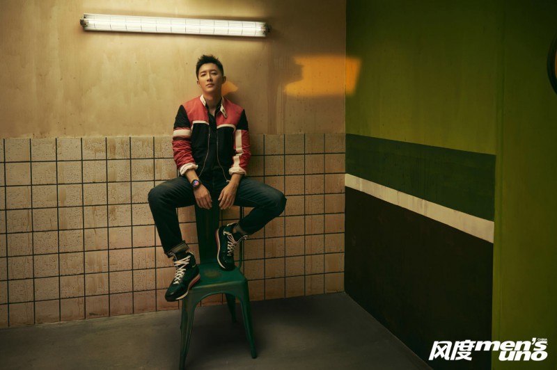 韩庚杂志封面大片演绎时光的穿行者 庚心未变