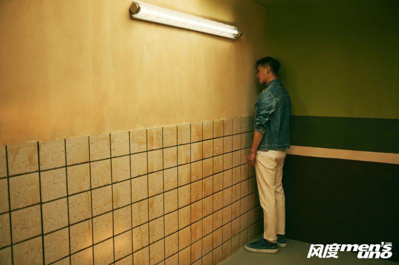 韩庚杂志封面大片演绎时光的穿行者 庚心未变