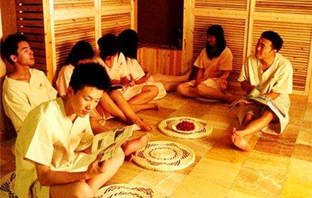 夏天汗蒸可以敷面膜吗 夏天汗蒸可以洗澡吗