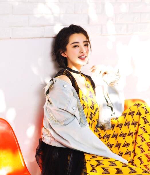 赵本山女儿近照 已结婚生子依然漂亮