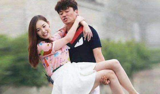 马蓉诉宝亿嵘影业纠纷案开庭 双方代理人参与庭审