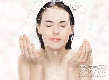 陈醋洗脸好还是白醋 陈醋洗脸的正确方法