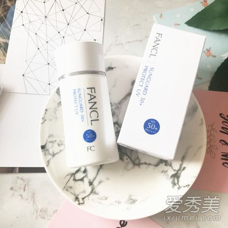 防晒露和防晒霜的区别 防晒露怎么用才正确