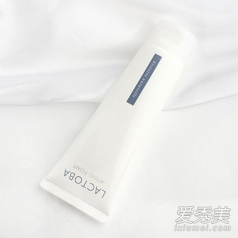 荷诺洗面奶多少钱怎么样 荷诺洗面奶适合什么肤质