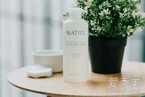 化妆水过敏怎么办 脸上过敏能用化妆水吗 化妆水过敏怎么办 脸上过敏能用化妆水吗