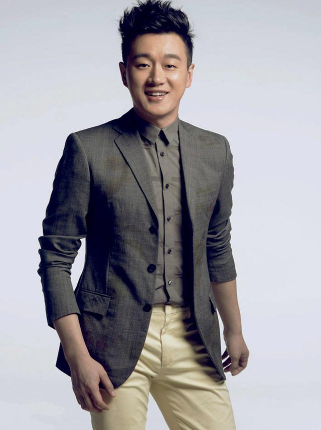 娱乐圈的一股清流！零绯闻的他与大学老师相守十八年