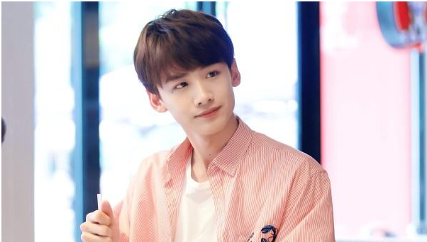 白敬亭岑宁儿恋爱？工作室疑似辟谣：假的