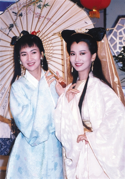 “小青”陈美琪曾为爱放弃事业 如今万事以女儿为重