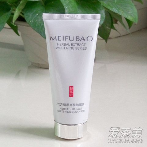 洁面膏和洗面奶的区别 洁面膏怎么用