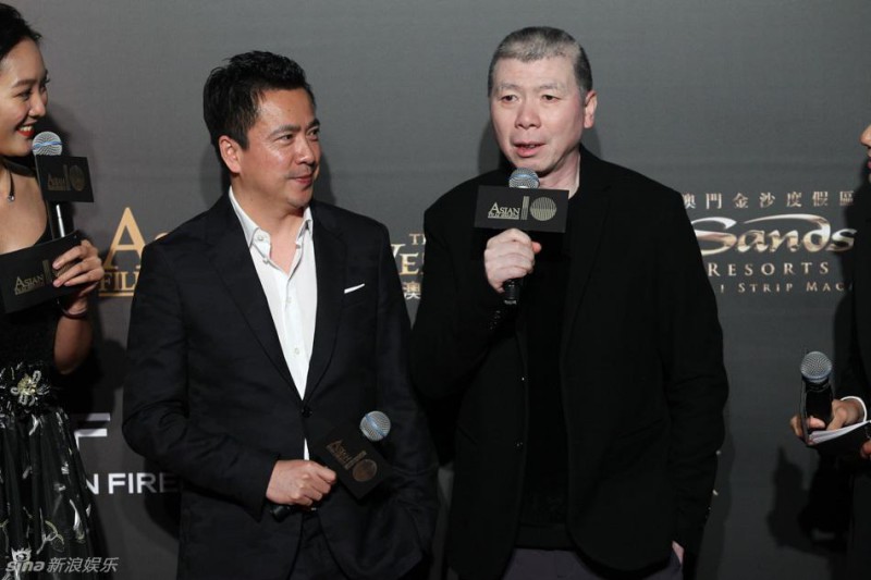 冯小刚逆势而归，马甲换成监制后新片悄然上线，东家依旧是华谊