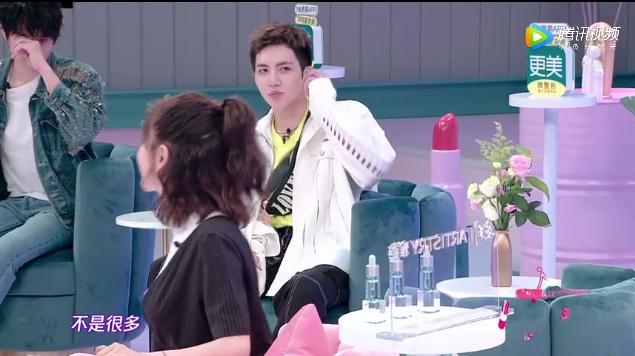 杨蓉一瓶面霜价值五位数，何炅都给吓到了