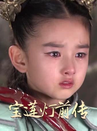 宋祖儿晒军训照清纯可爱，自嘲要去美黑了