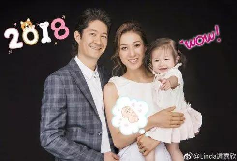 跑到国外奉子成婚？原来找了个圈外人，如今二胎都有了