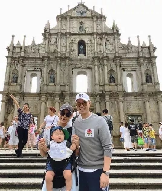 刚生完又怀上了?现在还不敢公布!