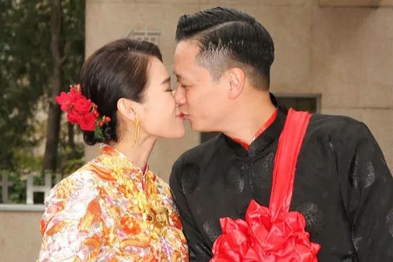 刚生完又怀上了?现在还不敢公布!