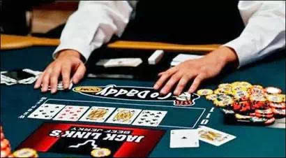 德州扑克 实操超池bet,要避开的陷阱都在这里!| 德州扑克策略