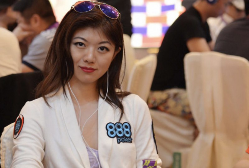 华裔扑克女赌神刘璇璇,靠德州扑克赢了5千万